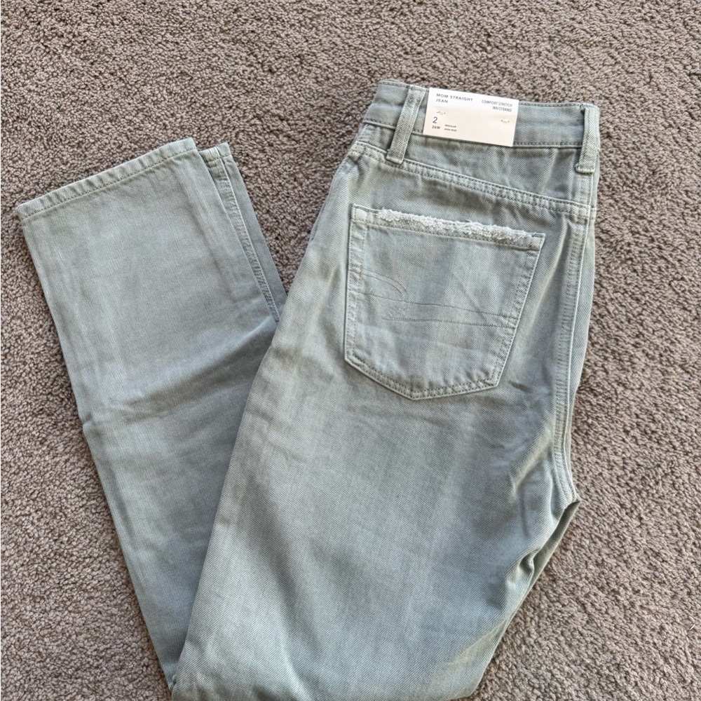 American Eagle Women’s Mom Jeans